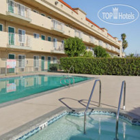 Travelodge Sylmar 