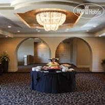 Radisson Los Angeles Midtown at USC 