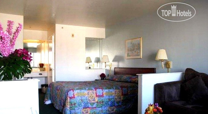 New photos from tourists Colony Inn North Hollywood 1*