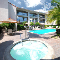 Best Western Plus Orange County Airport North 