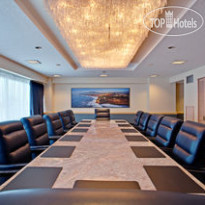 Crowne Plaza Los Angeles Harbor 