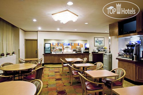 New photos from tourists Holiday Inn Express Van Nuys 2*