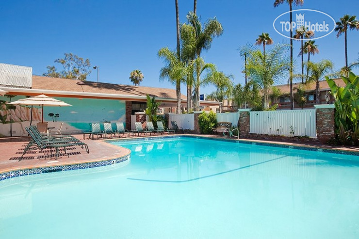 Hotelier's photos Best Western Plus Carriage Inn 3*