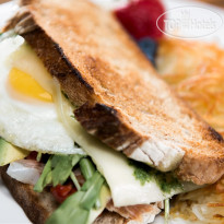 Lafayette Hotel, Swim Club & Bungalows 