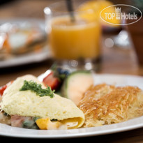 Lafayette Hotel, Swim Club & Bungalows 