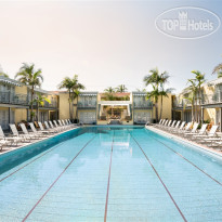 Lafayette Hotel, Swim Club & Bungalows 