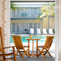 Lafayette Hotel, Swim Club & Bungalows 