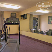 Holiday Inn Express San Diego South - National City Фитнес-центр