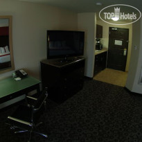 Holiday Inn Oceanside Marina