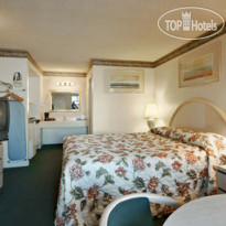 Howard Johnson Escondido 