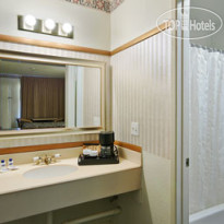 Howard Johnson Escondido 