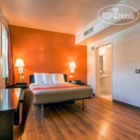 Motel 6 San Diego Downtown 