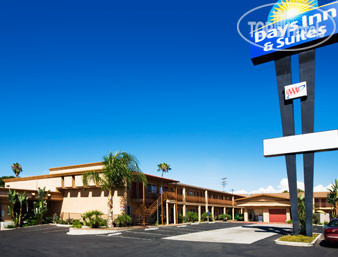 Hotelier's photos Days Inn San Diego-East El Cajon 2*
