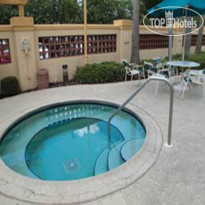 La Quinta Inn & Suites Orlando Airport North 