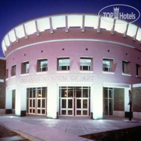 Doubletree Hotel at the Entrance to Universal