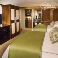 International Plaza Resort & Spa 