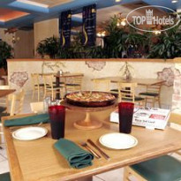 Maingate Lakeside Resort  