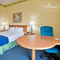 Holiday Inn Express Hotel & Suites Orlando Lake Buena Vista East