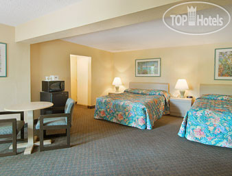 New photos from tourists Days Inn Miami Airport North 2*