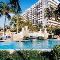Sheraton Bal Harbour Beach Resort (закрыт)
