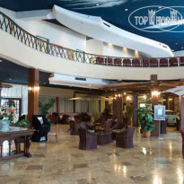 Days Hotel Thunderbird Beach Resort 