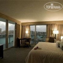 Crowne Plaza Hollywood