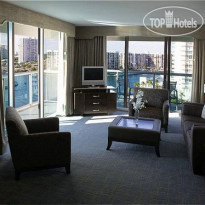Crowne Plaza Hollywood