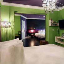 Chesterfield Hotel & Suites