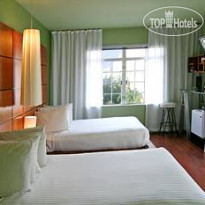 Chesterfield Hotel & Suites