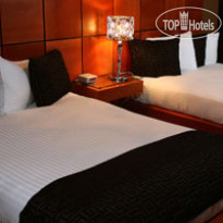 Chesterfield Hotel & Suites