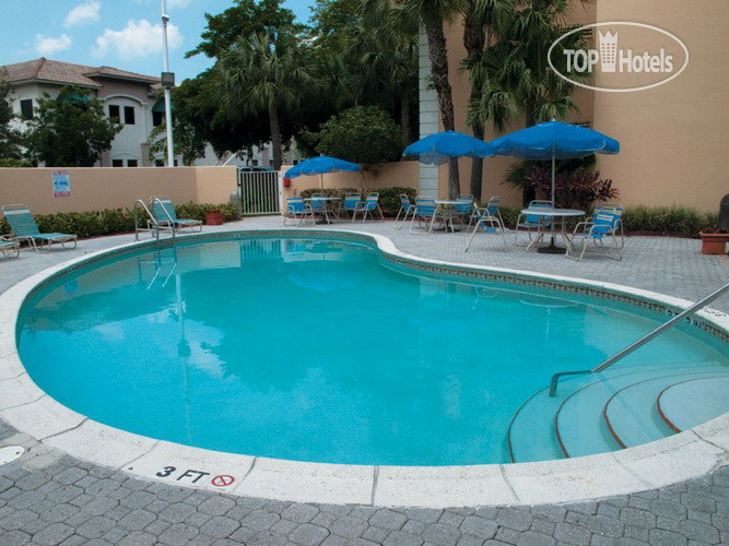 New photos from tourists La Quinta Inn & Suites Miami Lakes 3*