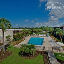 Red Roof Inn&Suites Naples 