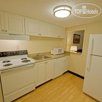 Red Roof Inn&Suites Naples 