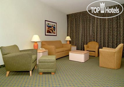 New photos from tourists Comfort Inn & Executive Suites Naples 2*