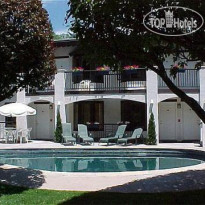 St Moritz Lodge and Condominiums 