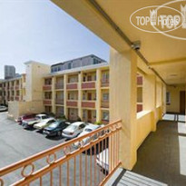 Civic Center Inn Вид из номера