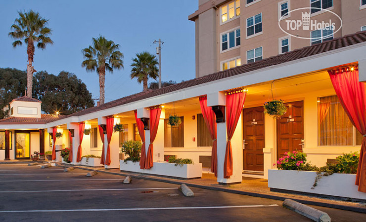 Hotelier's photos Millwood Inn & Suites 2*