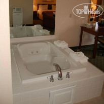 Holiday Inn Express Hotel & Suites Ex I-71 Oh State Fair Expo Ctr 