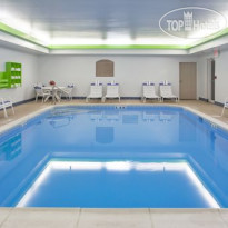 Holiday Inn Express Hotel & Suites Ex I-71 Oh State Fair Expo Ctr 