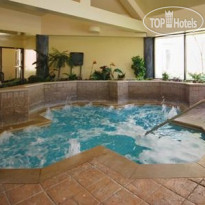 Clarion Hotel & Suites Conference Center 