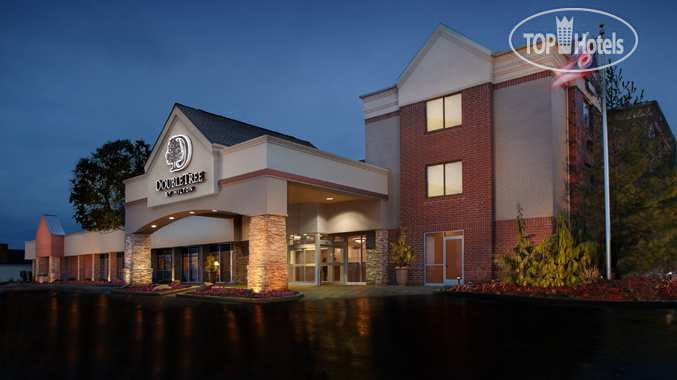 Hotel photo DoubleTree by Hilton Hotel Akron - Fairlawn 3*