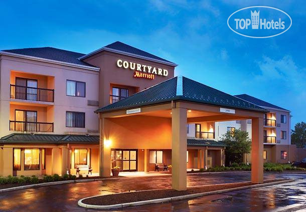 Hotel photo Courtyard Cleveland Airport North 3*