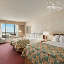 Ramada Elyria 