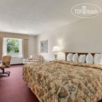 Ramada Elyria 