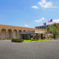 Ramada Elyria 
