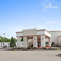 Days Inn and Suites Cincinnati 