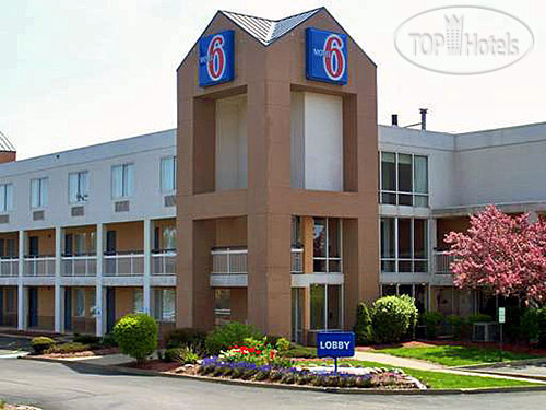 Hotelier's photos Motel 6 Cleveland-Willoughby 3*