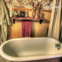 Alexandras Bed and Breakfast 