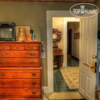 Alexandras Bed and Breakfast 