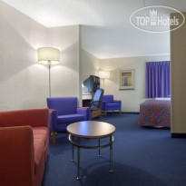 Red Roof Inn & Suites Cleveland - Elyria 